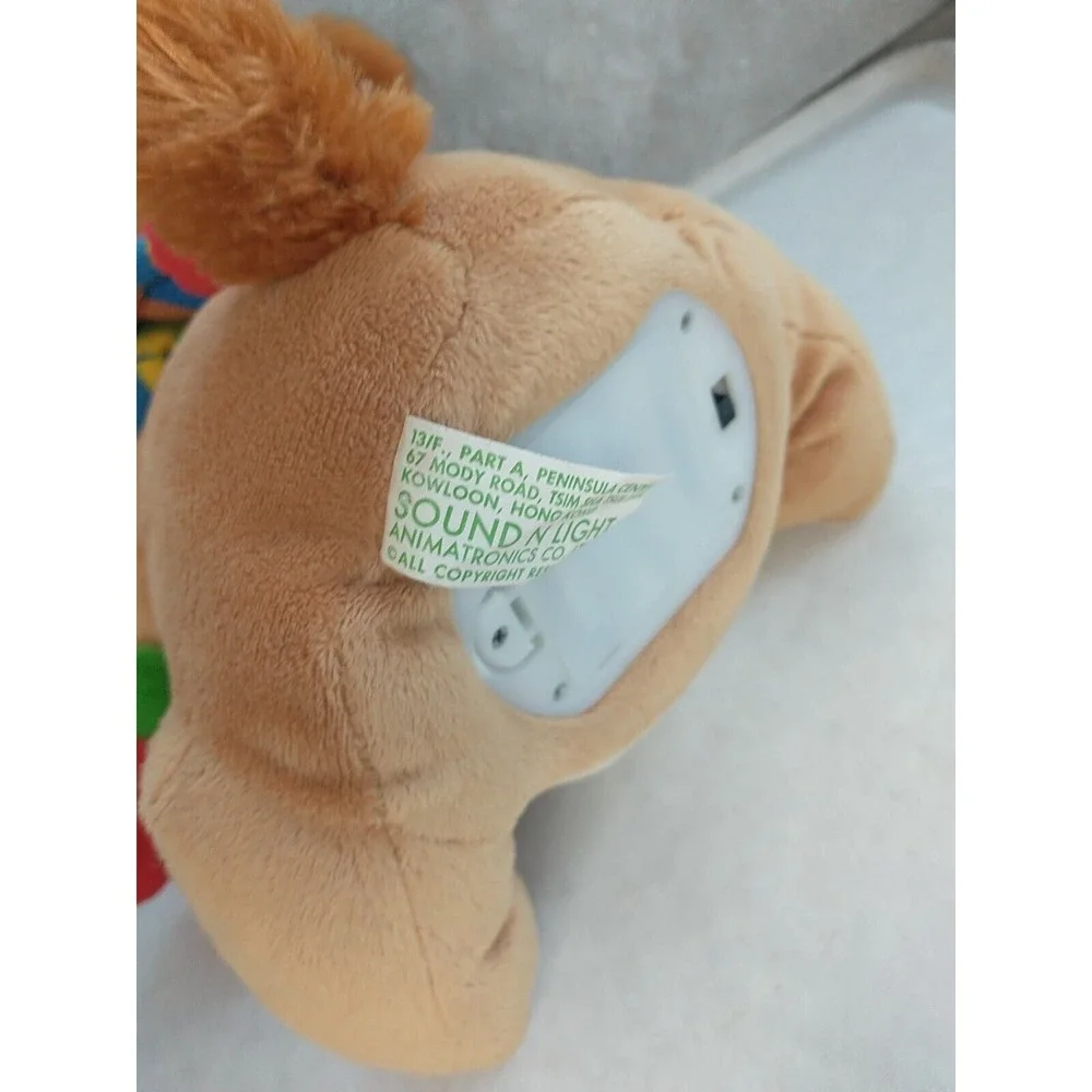 Sound N Light A‎ be ANIMATRONICS Flapping Ears Singing Christmas Hat Dog Sing
